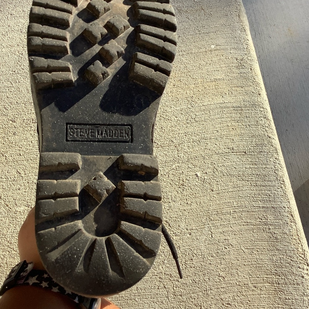Steve Madden Shiny Black Kids Boots - Picture 2 of 16